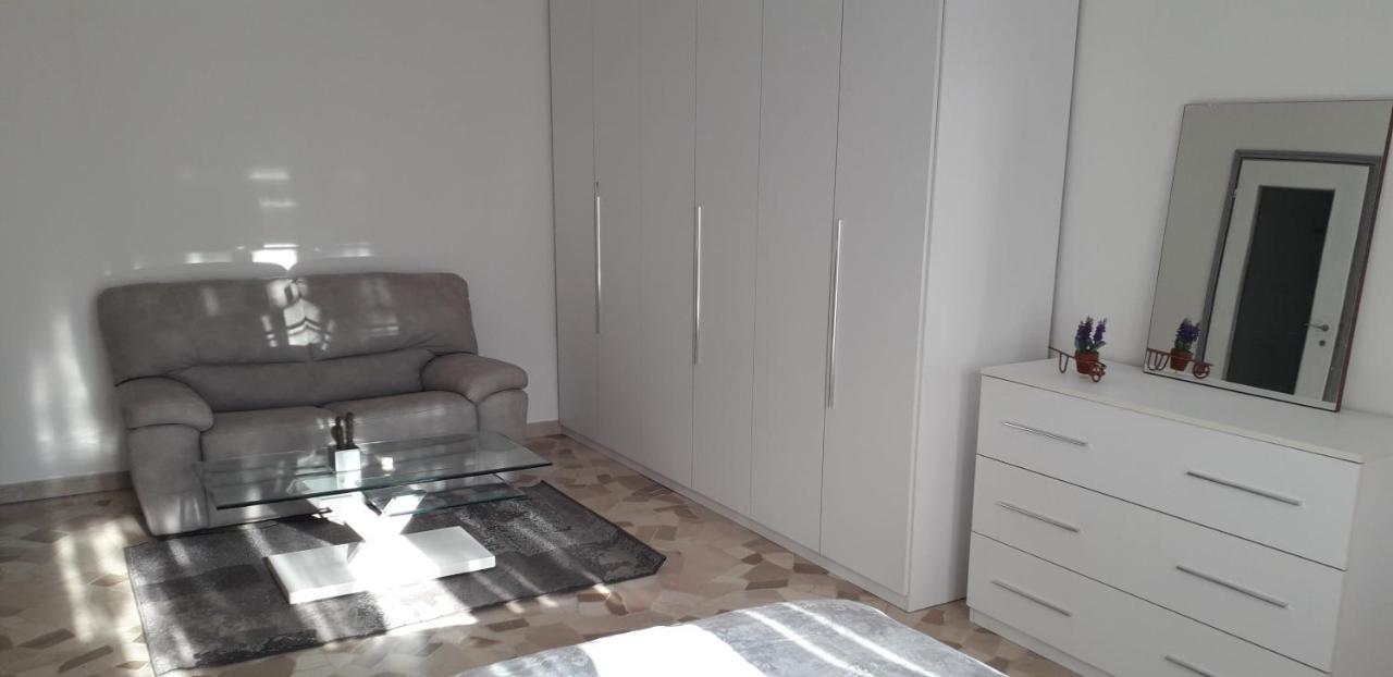 Anko B&B Olgiate Comasco Екстер'єр фото