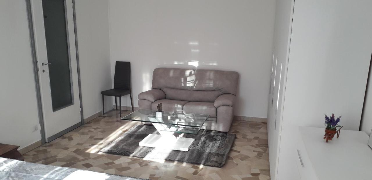 Anko B&B Olgiate Comasco Екстер'єр фото